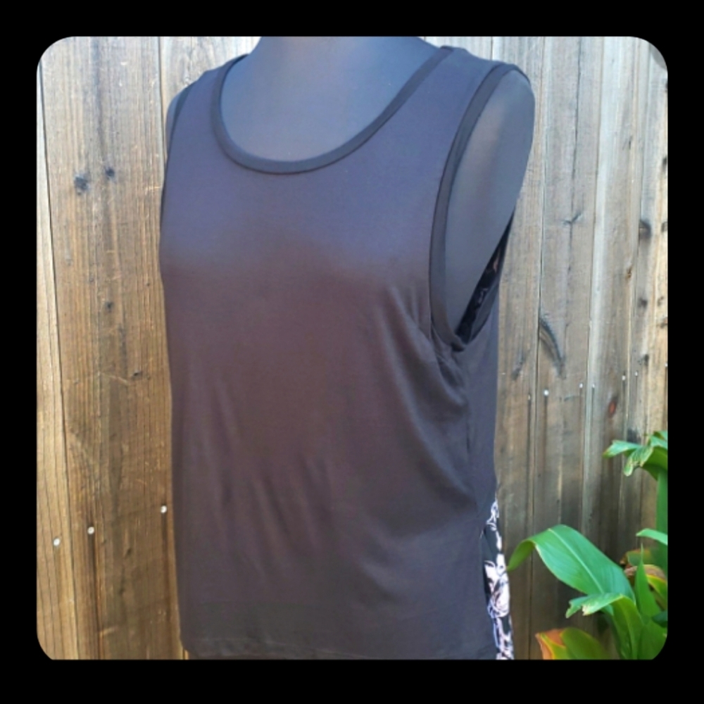 Teenage Runaway Skull Top